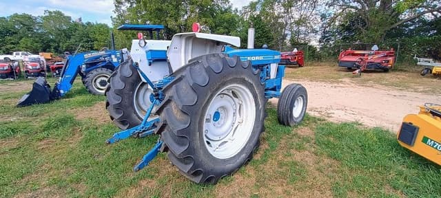 Image of Ford 5610 equipment image 4