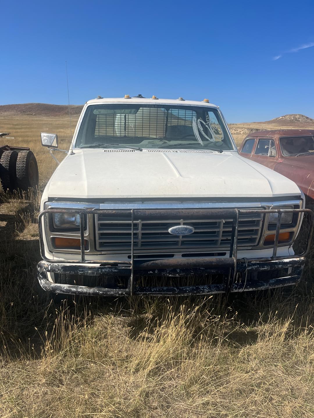 Image of Ford F-350 Primary image