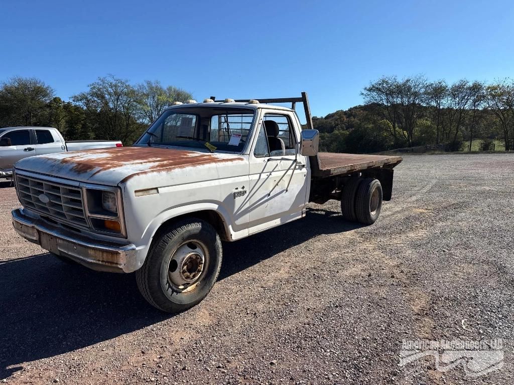 1982 Ford F-350 Equipment Image0