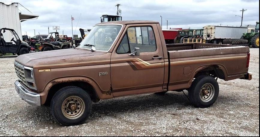 1982 Ford F-100 Equipment Image0