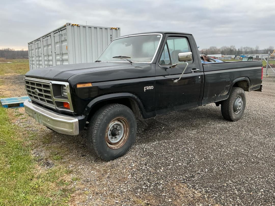 Image of Ford F-250 Primary image