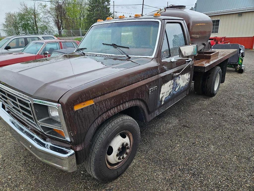 Image of Ford F-350 Primary image