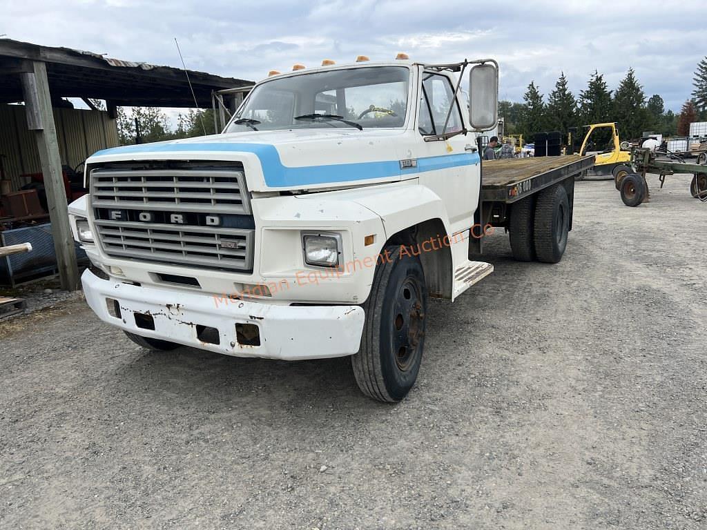 Image of Ford F-600 Primary image