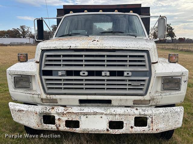 Image of Ford F600 equipment image 1