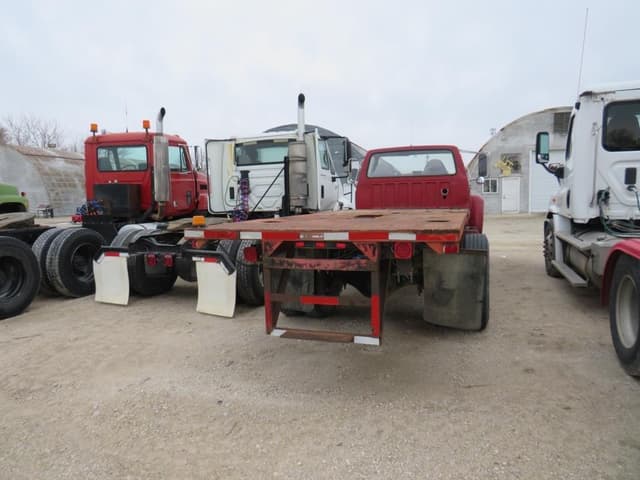 Image of Ford F-700 equipment image 4