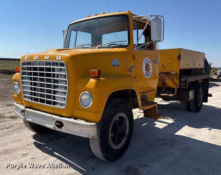 Image of Ford LN700 Primary image