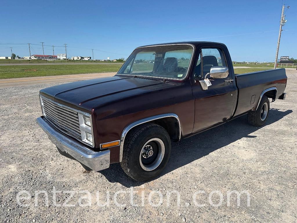 Image of GMC 1500 Primary image
