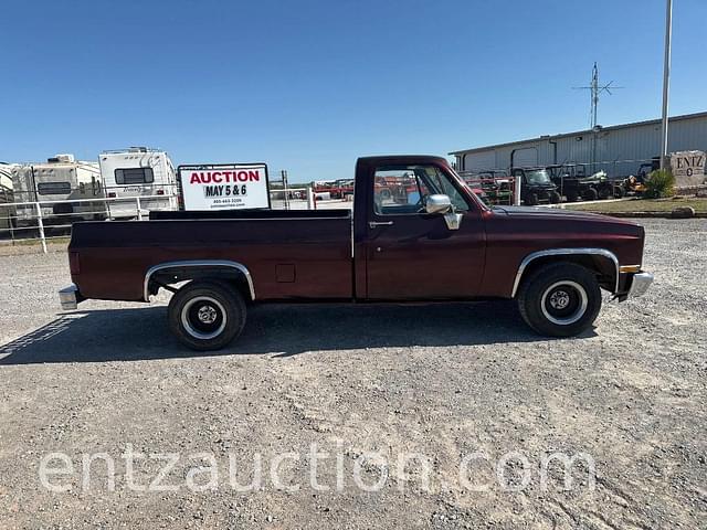 Image of GMC 1500 equipment image 3