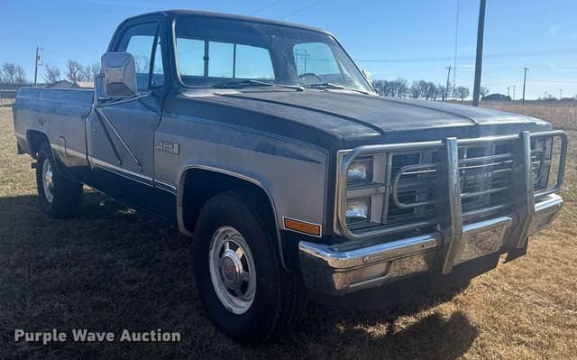 Image of GMC 2500 equipment image 2