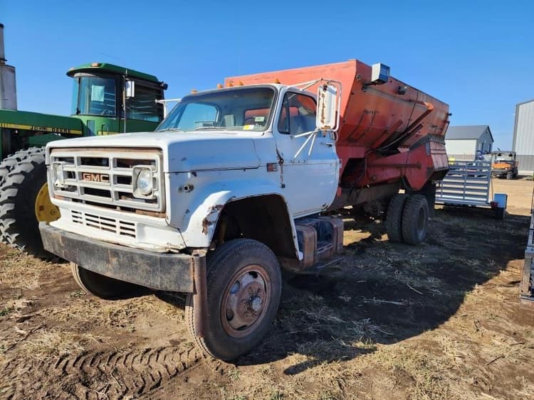 SOLD 1982 GMC 6000 Other Equipment Trucks Tractor Zoom