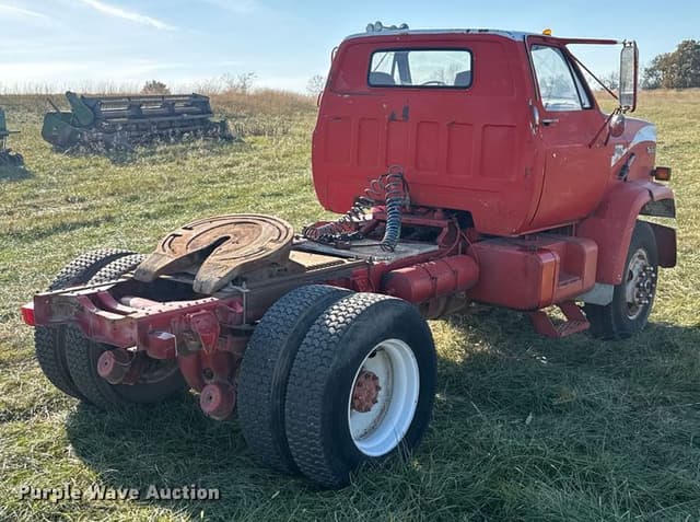 Image of GMC Topkick equipment image 4