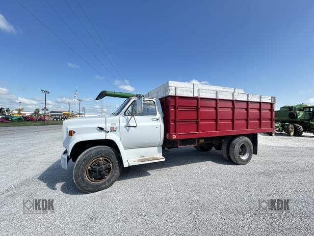 Image of GMC TopKick C6500 equipment image 1