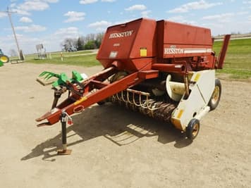 Main image Hesston 4600