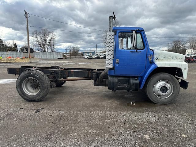 Image of International 1754 equipment image 3