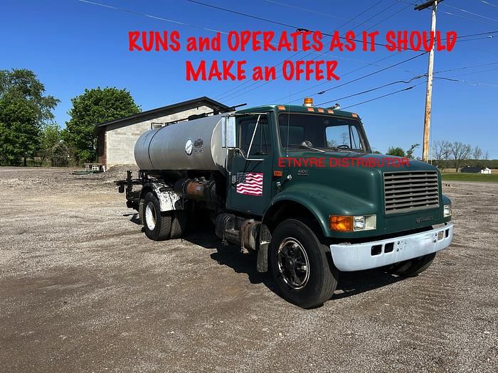 1982 International 4700 Equipment Image0