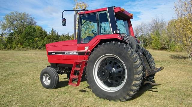 Image of International Harvester 5088 equipment image 1