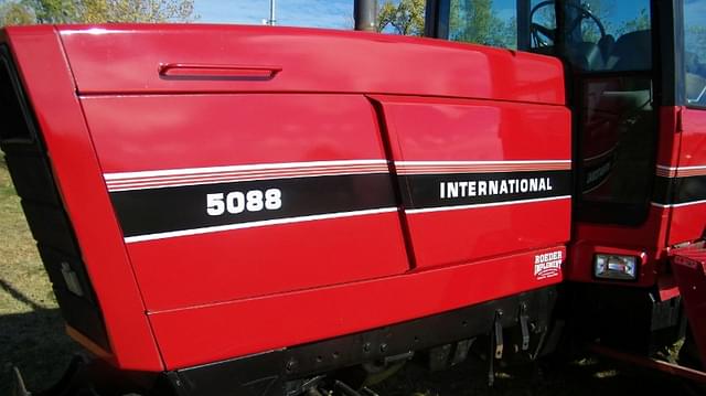 Image of International Harvester 5088 equipment image 3