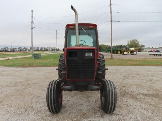 Image of International Harvester 5288 equipment image 2