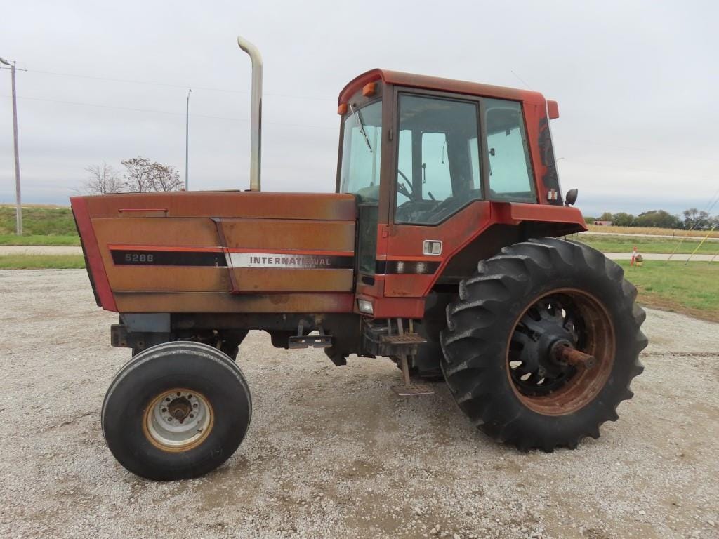 1982 International Harvester 5288 Equipment Image0