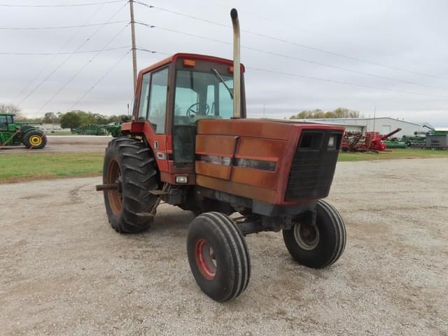 Image of International Harvester 5288 equipment image 3