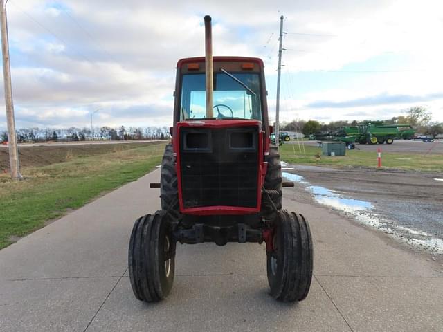 Image of International Harvester 5288 equipment image 2