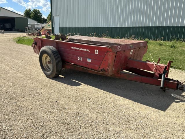 Image of International Harvester 540 equipment image 1
