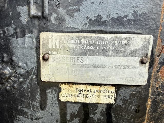 Image of International Harvester 5488 equipment image 1