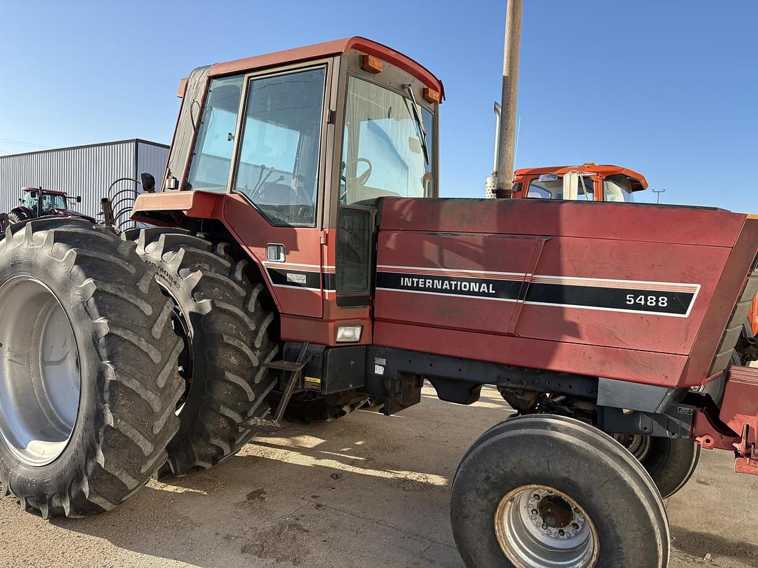 Image of International Harvester 5488 Image 0