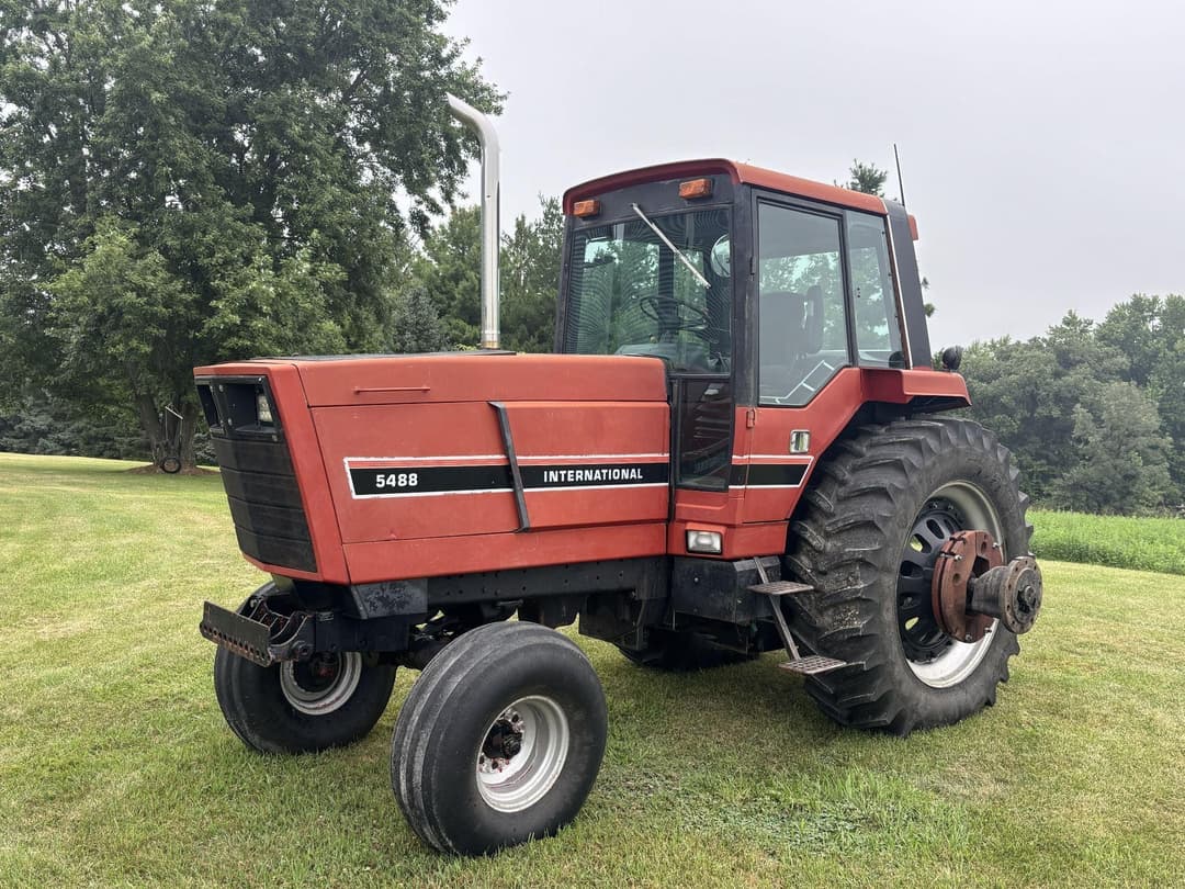 Image of International Harvester 5488 Primary image