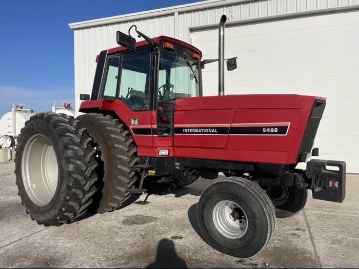 1982 International Harvester 5488 Equipment Image0