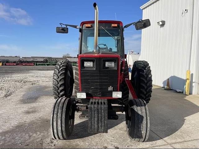 Image of International Harvester 5488 equipment image 2