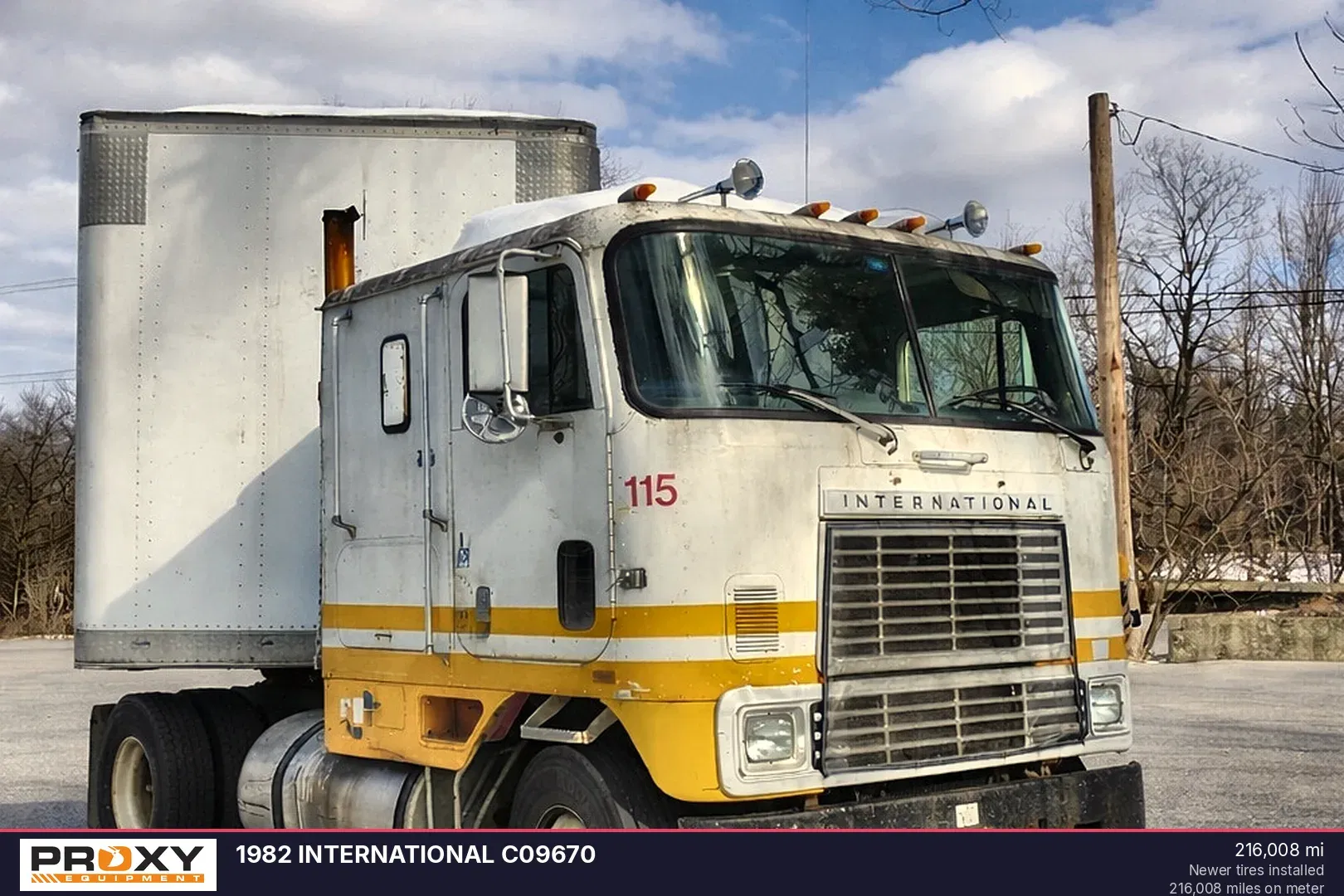 1982 International CO9670 Equipment Image0