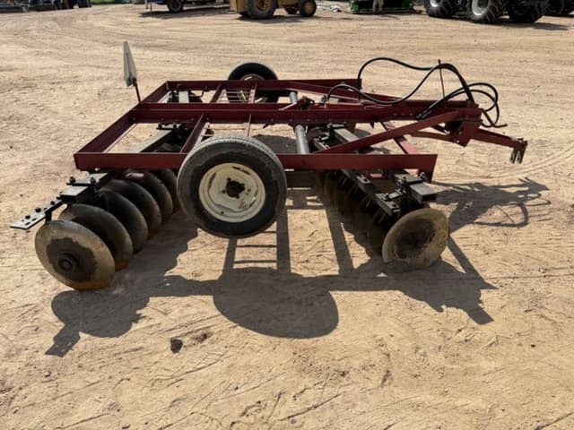 Image of International Harvester 370 equipment image 3