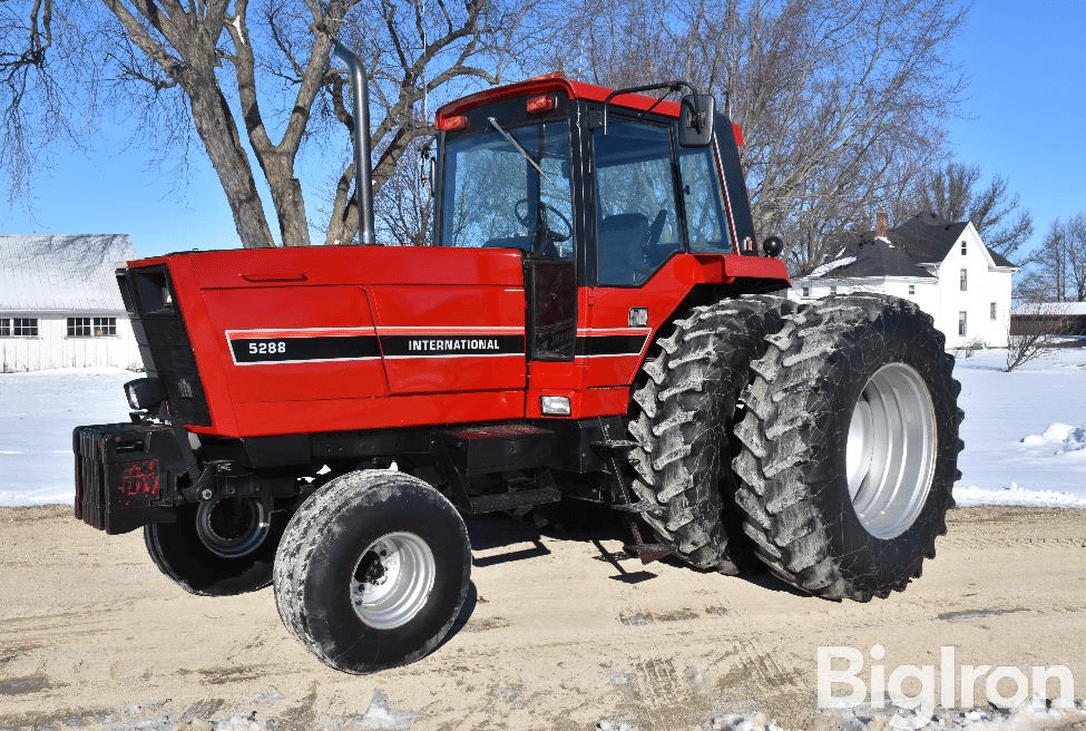 Main image International Harvester 5288