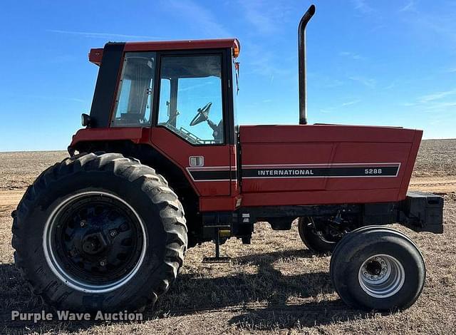 Image of International Harvester 5288 equipment image 3