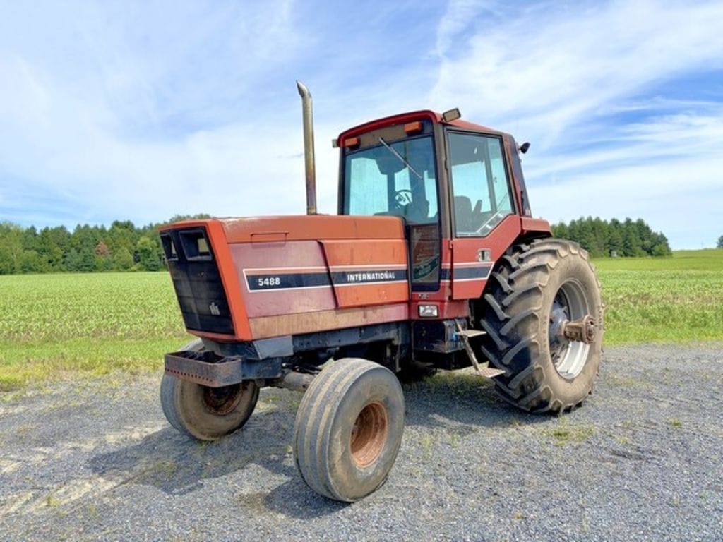 1982 International Harvester 5488 Equipment Image0