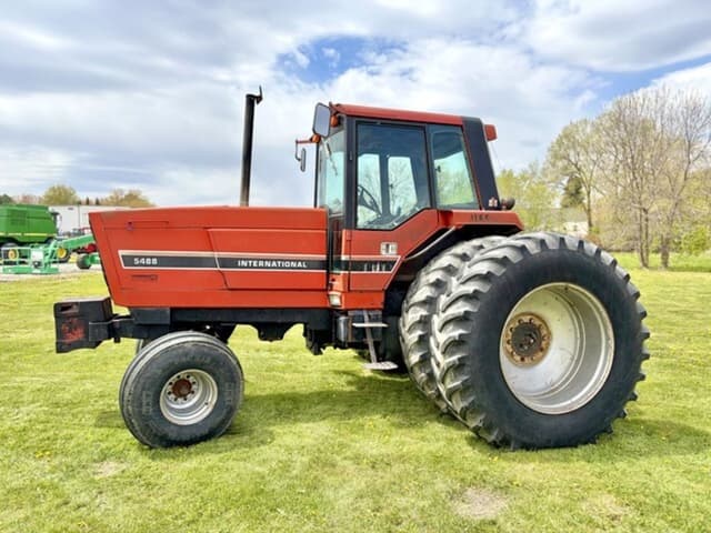 Image of International Harvester 5488 equipment image 2