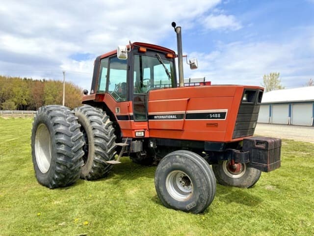 Image of International Harvester 5488 equipment image 1