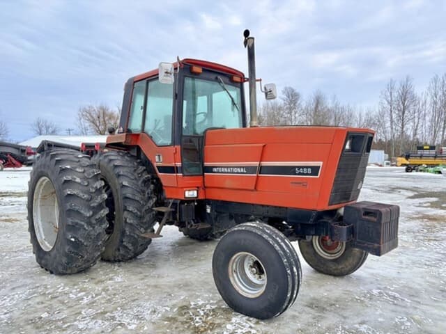Image of International Harvester 5488 equipment image 1