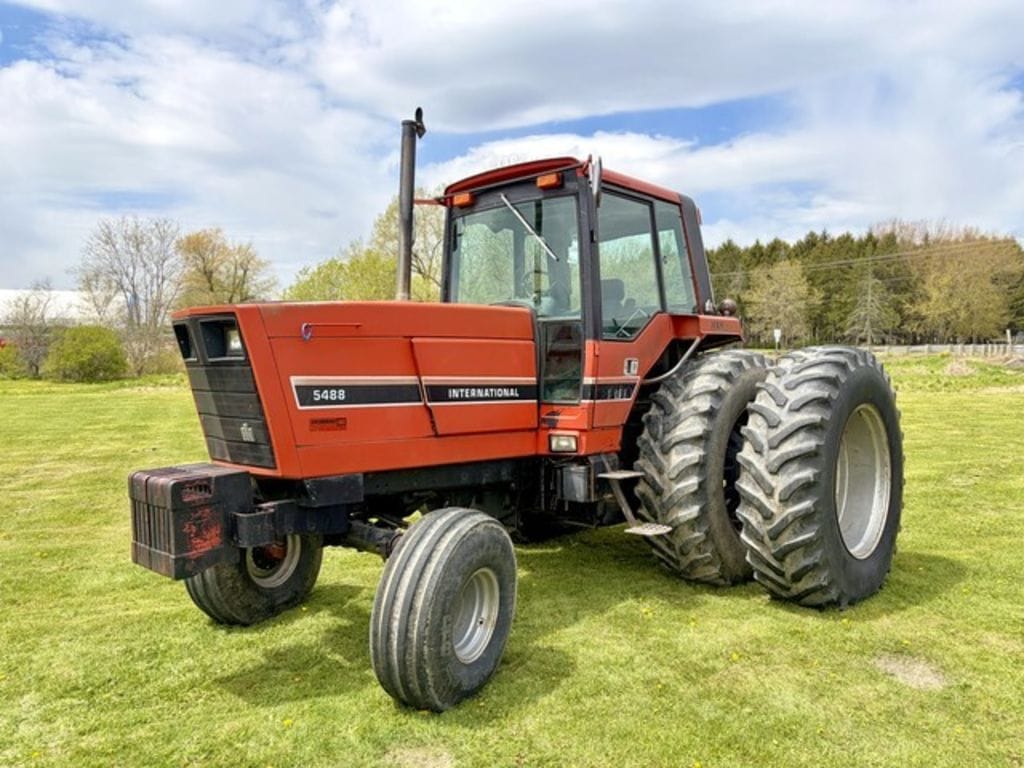 1982 International Harvester 5488 Equipment Image0