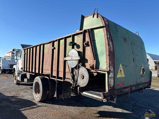 Image of International 2155 equipment image 1