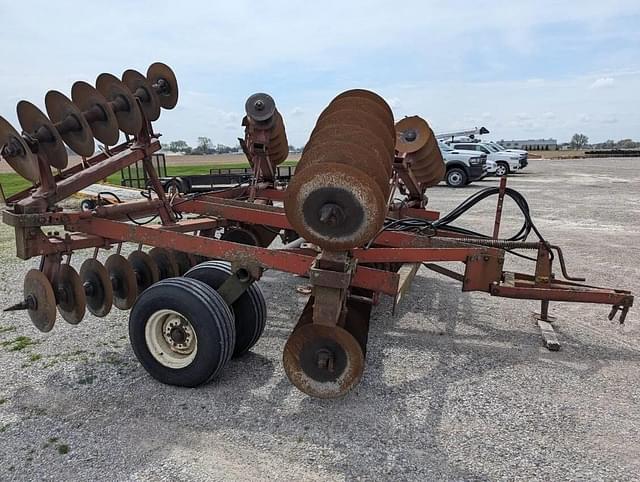 Image of International Harvester 475 equipment image 3