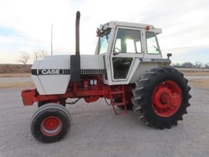 1982 J.I. Case 2590 Image