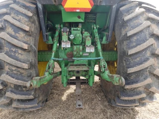 Image of John Deere 4440 equipment image 4