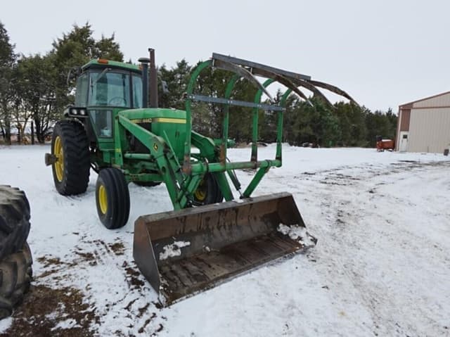 Image of John Deere 4440 equipment image 3