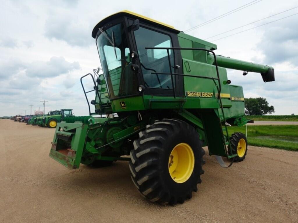 Image of John Deere 6620 Primary image