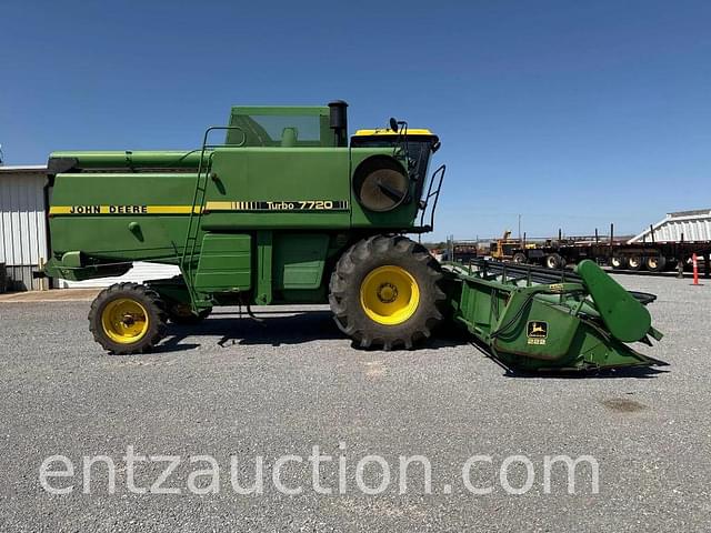 Image of John Deere Turbo 7720 equipment image 2