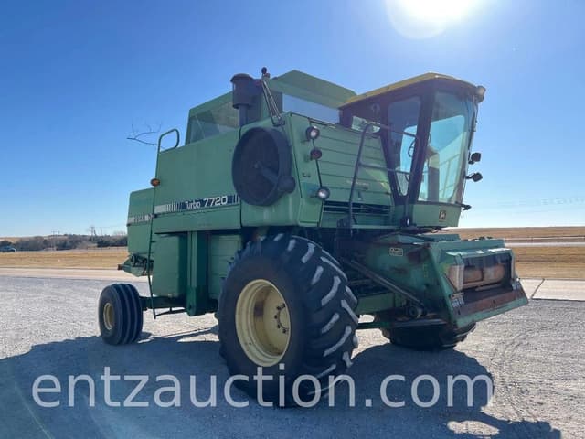Image of John Deere 7720 equipment image 3