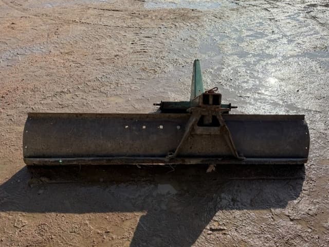 Image of John Deere 115 equipment image 2