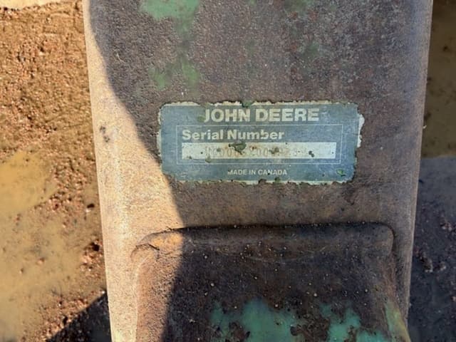 Image of John Deere 115 equipment image 4